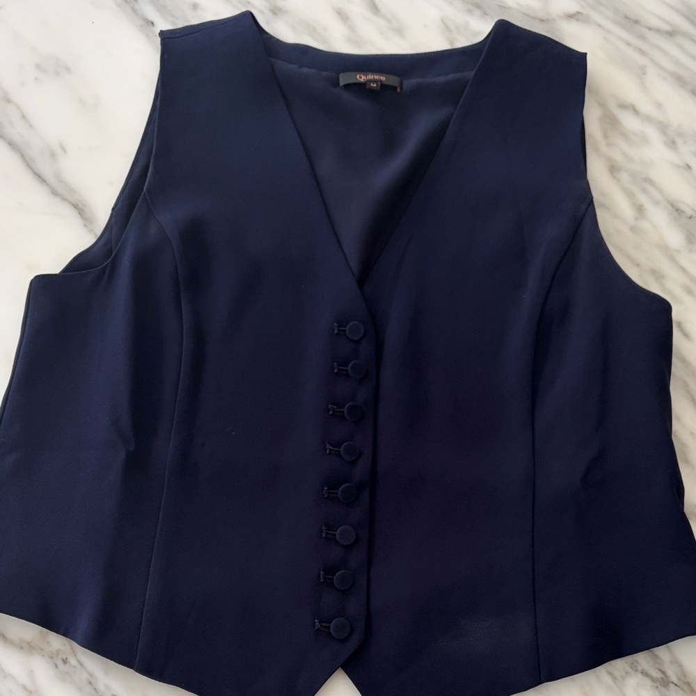 Quince Navy Button-Front Sleeveless Vest